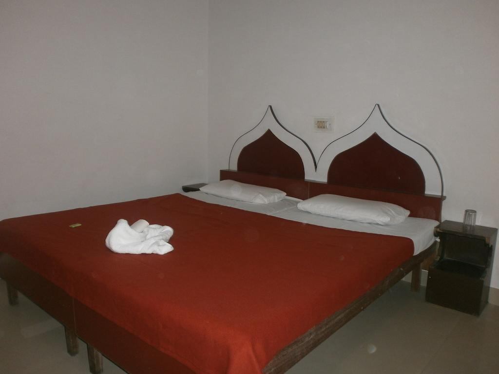 Hotel Safari Agra  Room photo